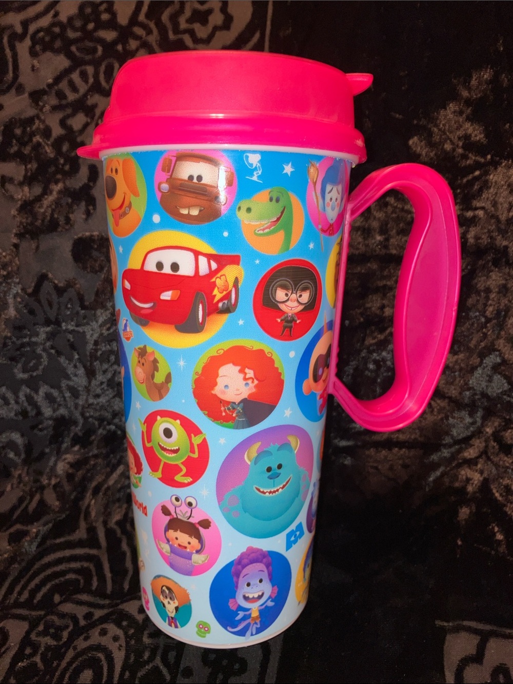 WDW Resort Disney Pixar Travel Mug w/ Lid - Nemo Ratatouille wall-e Cars Up Coco